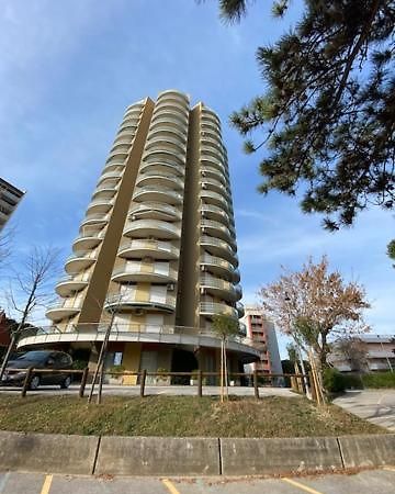 Apartamento Cond Torre Lignano Sabbiadoro Exterior foto